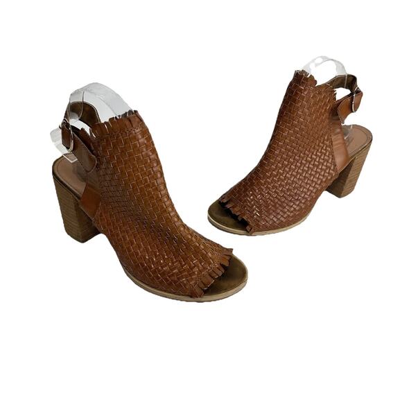 Rebels Woven Brown Block Heel Peep Toe Elastic Slingback Sandals Size 8 - Picture 1 of 7